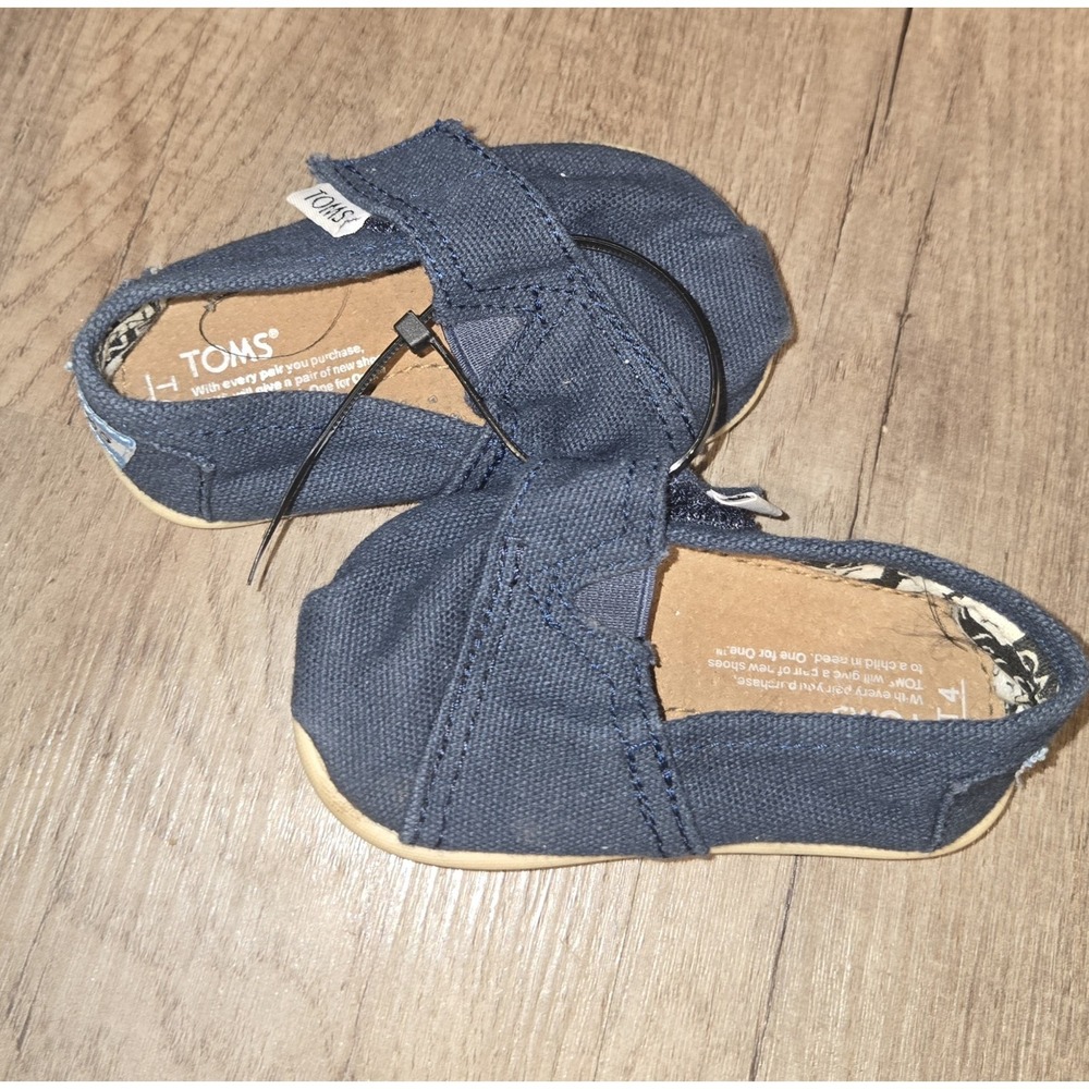 Toms Baby Shoes T4 Navy Blue Worn Twice